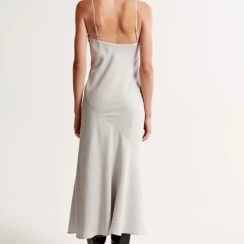 Abercrombie & Fitch high neck classy Maxi Dress nwt light gray